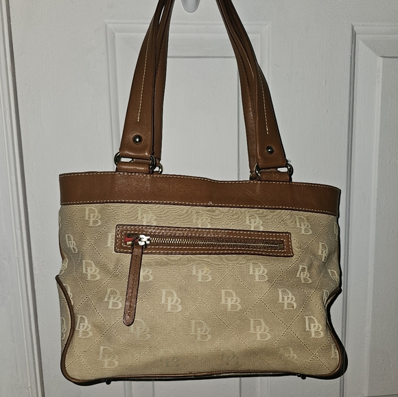 Dooney - Picture 2 of 4